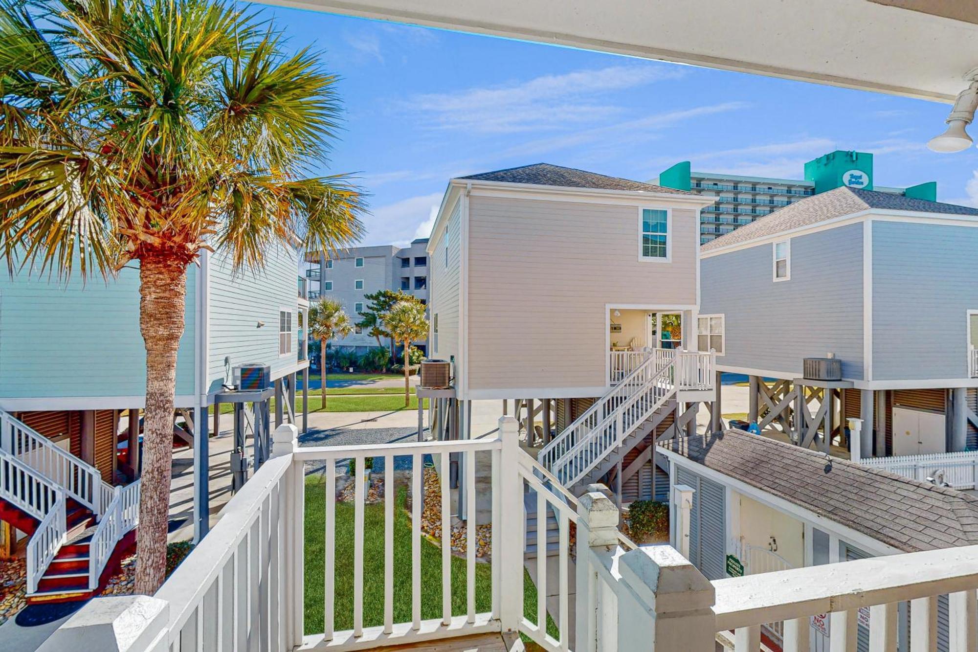 The Coral Stilt Villa Myrtle Beach Exterior photo
